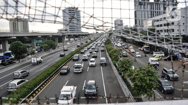 Pemprov DKI Jakarta Uji Coba Pengaturan Jam Kerja Mulai Pekan Depan