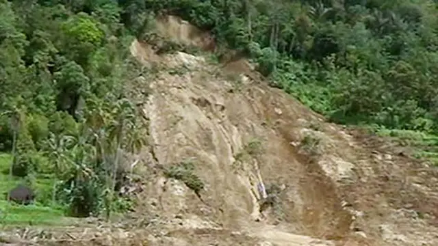 Diperkirakan Masih Ada 9 Warga Tertimbun Longsor