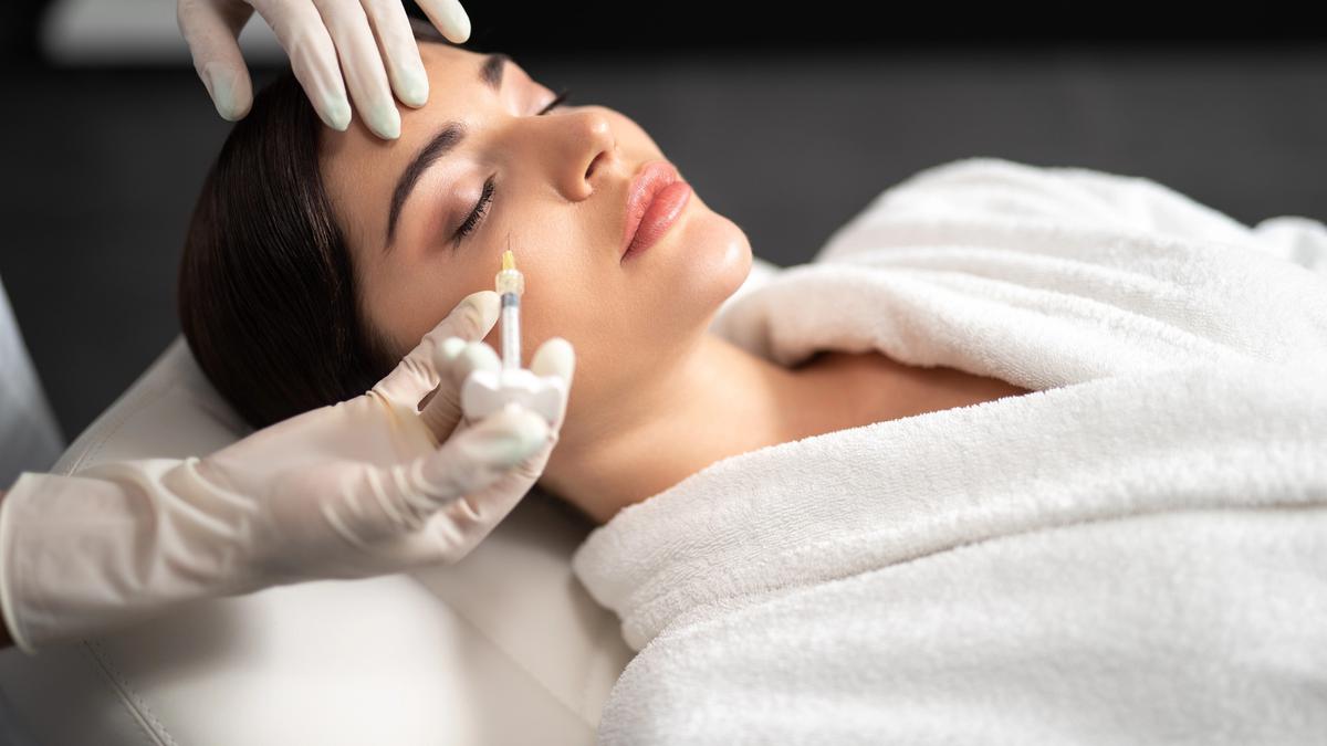 Bukan Cuma Glowing Instan, Treatment Biostimulator Bikin Kulit Sehat &amp; Fresh Lebih Lama