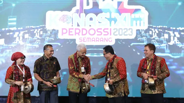 Gubernur Jawa Tengah Ganjar Pranowo membuka Kongres Nasional ke-XI Perhimpunan Dokter Spesialis Neurologi Indonesia (PERDOSNI) di Hotel Padma, Kota Semarang, Jateng. (Istimewa)