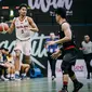 Yesaya Saudale memimpin Pelita Jaya menang atas Indonesia Patriots di IBL 2023