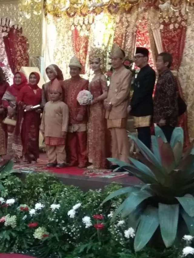 [Bintang] Revi Mariska