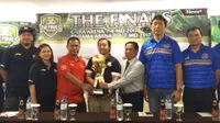 Tim Satria Muda dan Pelita Jaya menghadiri konferensi pers jelang final IBL 2017 di Hotel Santika, Bandung, Rabu (3/5//2017). (Bola.com/Erwin Snaz)