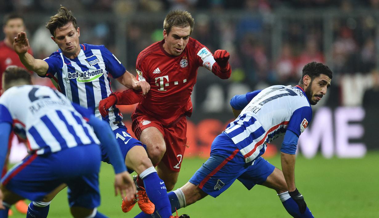 Philipp Lahm. Legenda Bayern Munchen yang pensiun pada 2017 ini telah bermain dalam 652 laga termasuk saat dipinjamkan dua musim ke VFB Stuttgart, 2003-2005. Ditambah 113 laga bersama Timnas Jerman, ia total meraih 60 kartu kuning dalam 765 laga, tanpa satu pun kartu merah. (AFP/Christof Stache)