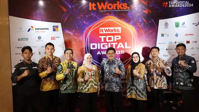 Komitmen Dukung Transformasi Digital, Plt Gubernur Kalsel Raih Penghargaan Top Leader on Digital Implementation