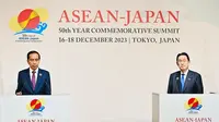 Jokowi memimpin agenda 4 Konferensi Tingkat Tinggi (KTT) Perayaan 50 Tahun Hubungan Persahabatan dan Kerjasama ASEAN-Jepang yang digelar di Hotel The Okura, Tokyo, pada Minggu (17/12/2023). (Foto: Liputan6/Fachrur Rozie)
