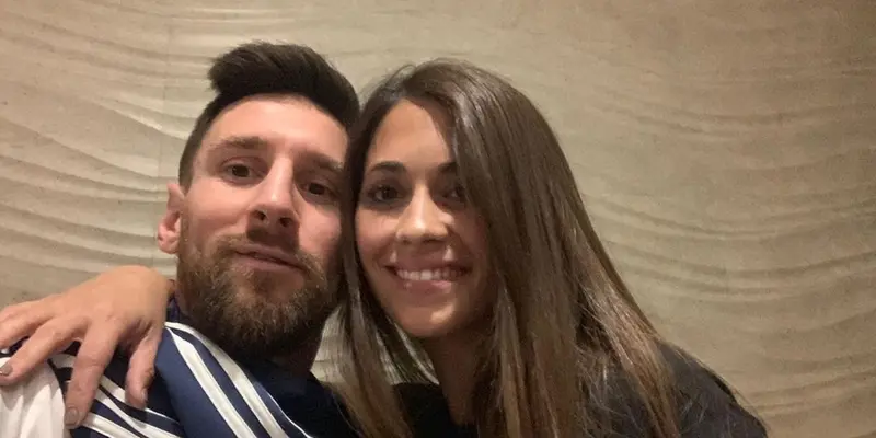 Momen Kebersamaan Lionel Messi Bersama Sang Istri, Selalu Harmonis