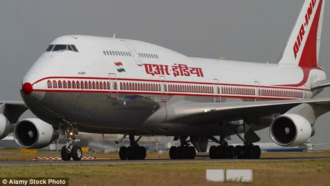 Gebetan Tak Naik Pesawat, Pilot Ini Tak Mau Lepas Landas