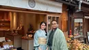 Pasangan baru ini juga mencoba kimono sebagai pakaian tradisional khas Jepang. Chen memilih mengenakan kimono waena hijau. [@chengiovanis]