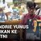 Polda Metro Jaya telah melimpahkan penyelidikan kasus penyiraman air keras terhadap aktivis KontraS, Andrie Yunus, ke Pusat Polisi Militer atau Puspom TNI. Namun langkah Polda Metro dikecam banyak pihak karena penyerahan tersebut dianggap tidak memil...
