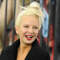 Penyanyi Sia Furler. (afrossip.com)