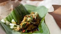 3. Pecel Sayuran dengan Nasi Merah | copyright pexels.com/Agita Prasetyo