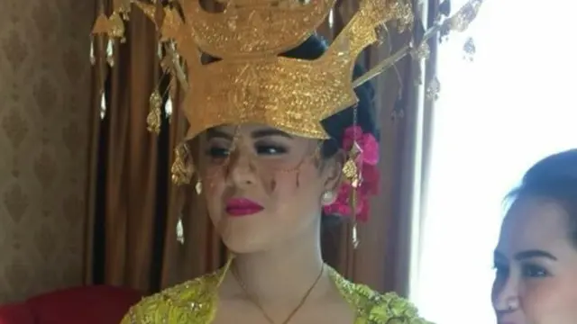 Intip Dulu Cantiknya Kahiyang Ayu dalam Balutan Kebaya Hijau