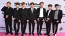 Lagi-lagi BTS menorehkan prestasi di dunia K-pop. Setelah meraih beberapa penghargaan international, kini RM dkk kembali mengukir prestasi di dunia musik K-pop. (Foto: koreaboo.com)