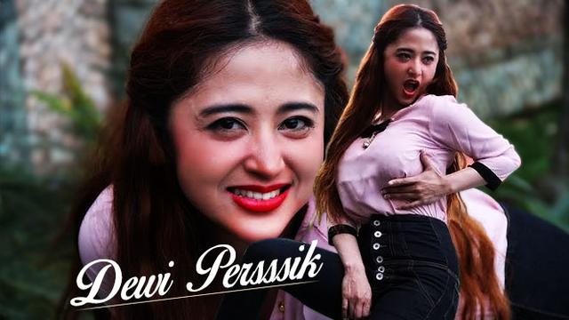 10 Fakta Nakal Dewi Perssik Showbiz Liputan6 Com