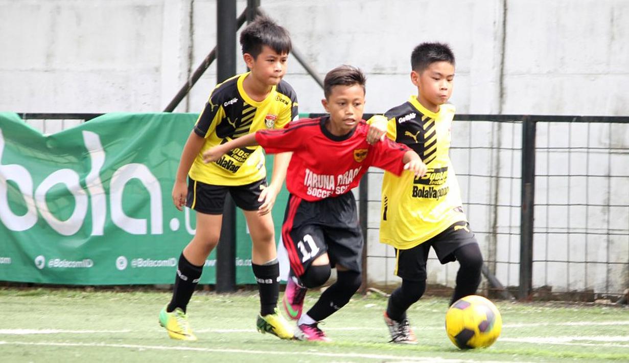 Persaingan Liga Bola Indonesia U-11 2016 semakin sengit hingga pekan ke-5 di Sabnani Park, Alam Sutera, Tangerang, Minggu (2/10/2016). (Bola.com/Liga Bola Indonesia)