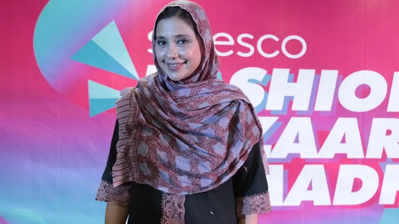 Ayu Azhari (credit: Muhammad Akrom Sukarya)