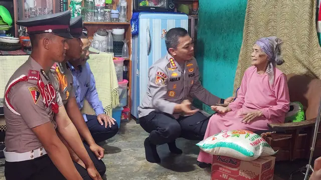 Dari Gang Sempit ke Rumah Warga, Siswa SPN Polda Metro Belajar Melayani
