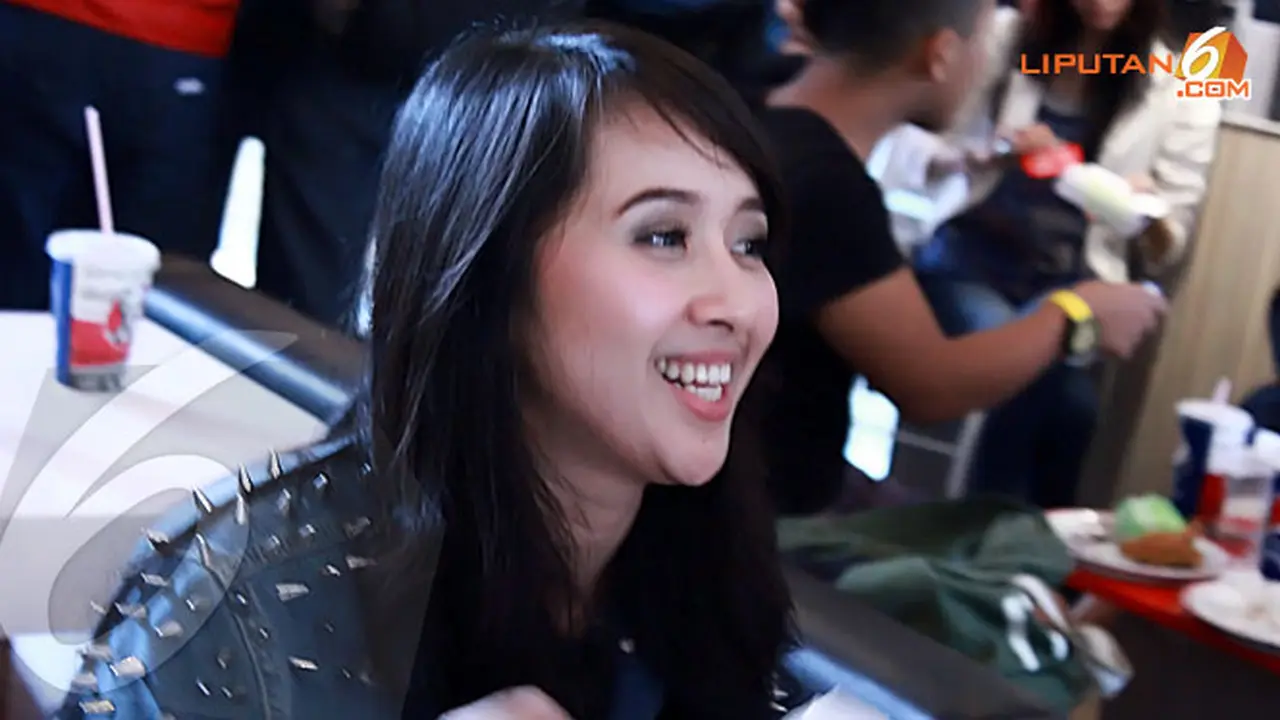 chua-kotak-smile-130703c.jpg
