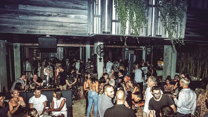 Pontiac Stardust Bali