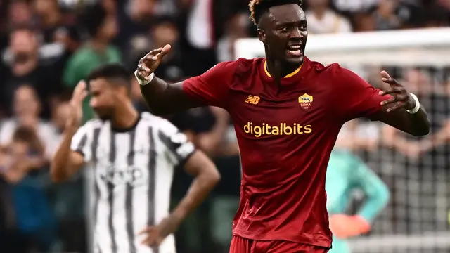 Tammy Abraham menggagalkan kemenangan Juventus atas Roma di Liga Italia 2022/2023a