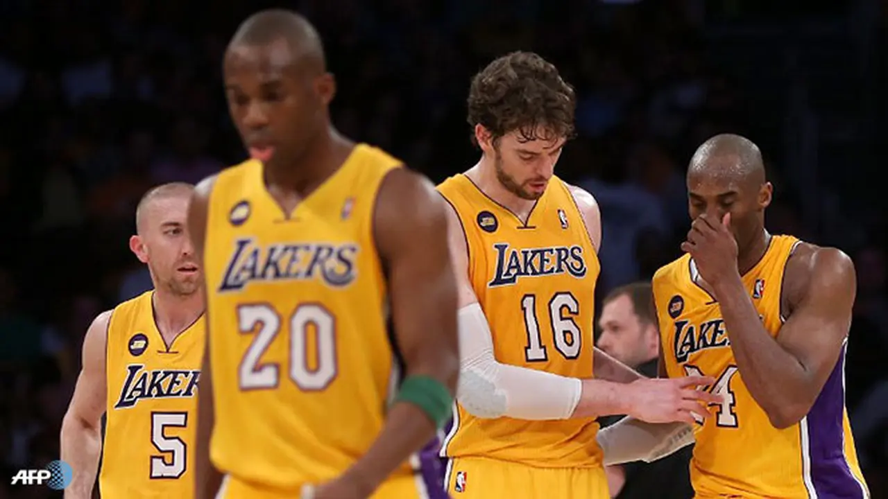 pemain-basket-la-lakers-130415b.jpg