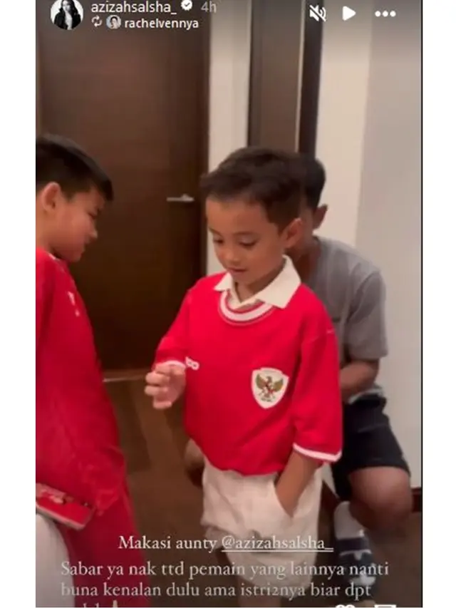 Jadi Fans Pratama Arhan, Ini 7 Potret Magika Anak Nia Ramadhani Nonton Timnas