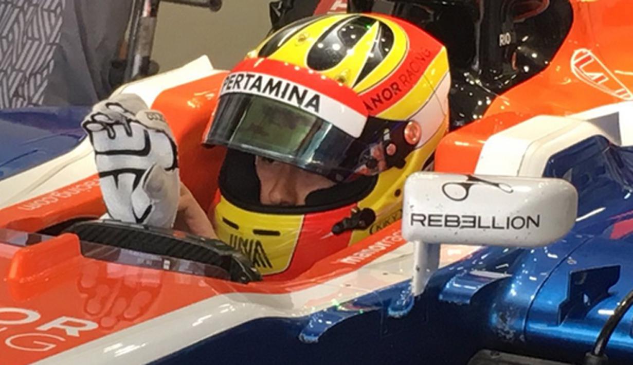 Pebalap Manor Racing asal Indonesia, Rio Haryanto, berada di posisi ke-19 dalam latihan bebas ketiga F1 GP Rusia di Sirkuit Sochi Autodrom, Rusia, Sabtu (30/4/2016). (Bola.com/Twitter/Manorracing)