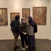 Empat ilustrator perempuan bergabung dalam sebuah pameran Mixed Feelings 04 yang bertajuk Kintsugi. (Fimela.com/Gadis Abdul)