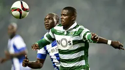 1. William Carvalho (Sporting CP), gelandang bertahan berusia 23 tahun ini merupakan bidikan beberapa klub elite Eropa. Kekuatan, kecepatan dan kontrol bola yang baik membuatnya piawai mengontrol lini tengah. (AFP/Patricia De Melo Moreira)