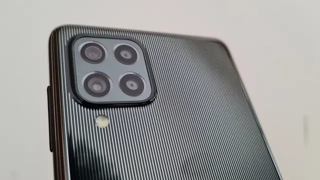 Galaxy M62