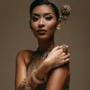 Bronze Glam Agnes Rahajeng di Miss Supranational 2026 Jadi Sorotan, Makeup Eksotisnya Memancarkan Pesona Perempuan Indonesia
