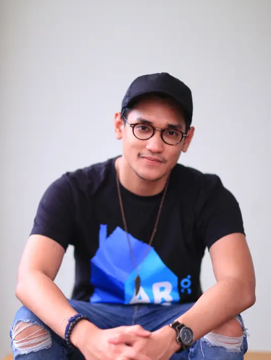 Duet lintas generasi Afgan dan Harvey Malaiholo bisa disaksikan dalam malam puncak HUT Indosiar yang akan digelar pada 11 Januari pukul 19.00 WIB. Acara itu akan disiarkan secara langsung oleh Indosiar. (Adrian Putra/Bintang.com)