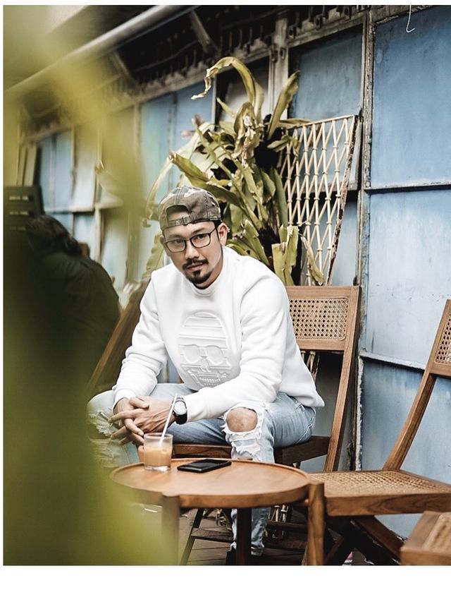 Siap Menikah Tahun Depan, Ini 6 Potret Terbaru Denny Sumargo