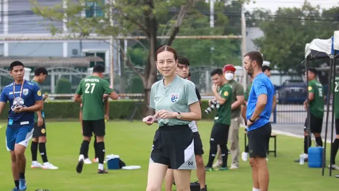 Mengenal Madam Pang, Manajer Tajir di Balik Kemenangan Thailand di Piala AFF 2020