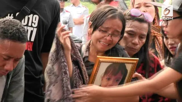 Penemuan jenazah bocah dalam sebuah karung di Bogor membuat geger warga. Ternyata sebelum ditemukan tewas, bocah tersebut sempat meminta es krim.