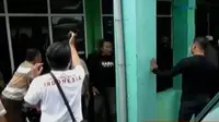 Puluhan kader Partai Persatuan Pembangunan hancurkan aset kantor