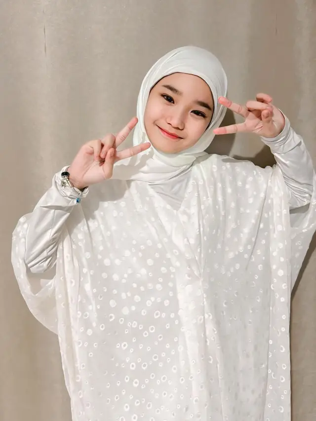 6 Potret Bilqis Anak Ayu Ting Ting saat Berhijab, Beranjak Remaja Makin Menawan