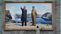 Dua hari menjelang kongres partai 'langka' di Pyongyang, warga dan pemerintah terlihat sibuk mendekorasi negaranya (Washington Post).