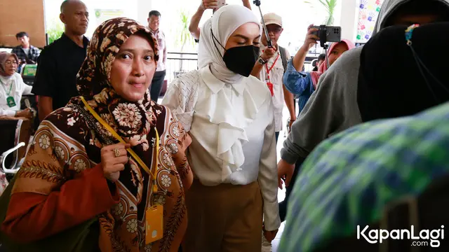 6 Potret Irish Bella Hadiri Sidang Cerai Kedua, Ammar Zoni Mangkir