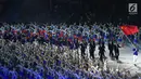 Kontingen China melintas saat pembukaan Asian Games 2018 di Stadion Utama Gelora Bung Karno (SUGBK), Jakarta, Sabtu (18/8). Asian Games 2018 diikuti 45 negara. (Merdeka.com/Imam Buhori)