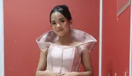 Kira Dangdut Academy 8 Curi Perhatian di Top 17