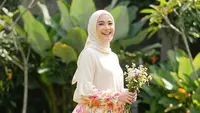 9 Model Gamis Kombinasi Atas Bawah untuk Lebaran 2026, Anggun dan Modern