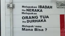 Sopir mobil box ini sepertinya memang lagi galau. (Source: Twitter/@radenrauf)