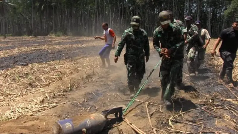 Bom Latih TNI AU Jatuh