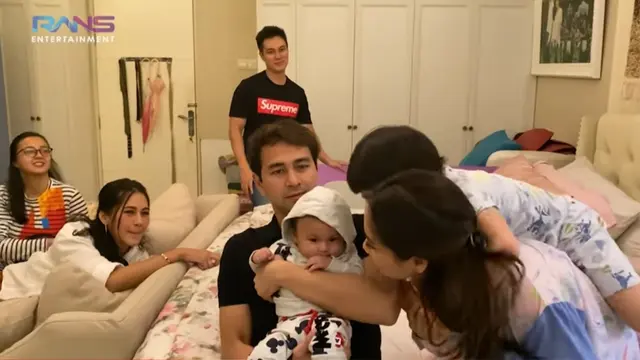 6 Momen Baim Wong Sahur Bareng Keluarga Raffi Ahmad, Penuh Kehangatan
