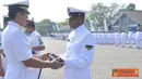 Citizen6, Surabaya: Pada kesempatan itu, Dankobangdikal Laksda TNI Djoko Teguh Wahojo mengucapakan selamat atas keberhasilan para sisiwa Diktukbakat yang telah berhasil menyelesaikan pendidikan selama dua bulan.(Pengirim: Penkobangdikal).