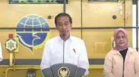 Presiden RI Joko Widodo (Jokowi) menyebut jalur kereta api Makassar-Parepare di Sulsel akan tersambung sampai ke Manado, Sulut. (Liputan6.com/ Dok Ist Sekretariat Presiden)