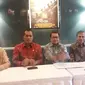 Ketua Asosiasi Perusahaan Film Indonesia (APFI) Chand Parwez Servia dan  Produser Soraya Intercine Films Ram Sunil Soraya, bertemu dengan Panja DPR (Hernowo Anggie)