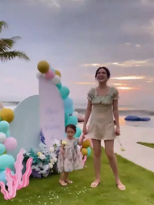 Ultah Anak Shandy Aulia (Instagram/alicenorin)